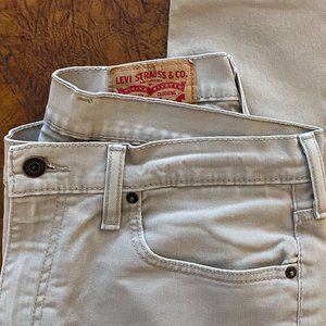 Levi's 502 Men's Khaki Pants